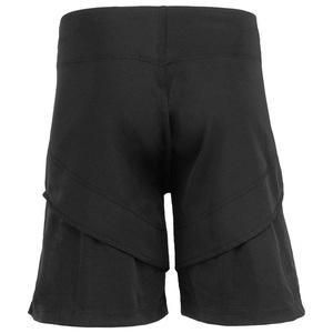 Die PX MMA Shorts in Schwarz sind aus Stretchmaterial gefertigt.